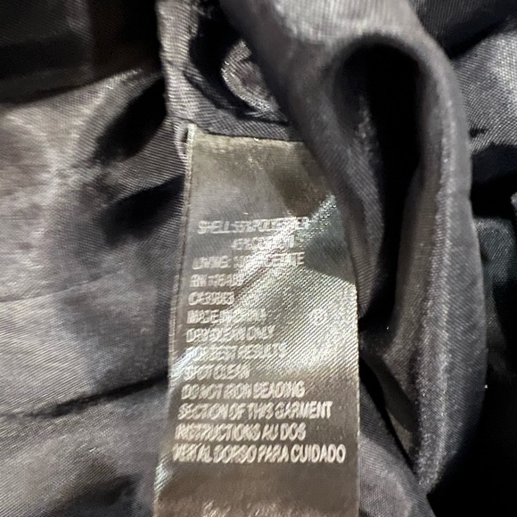 Tahari sheath dress and cropped jacket set size 10 - Picture 10 of 11